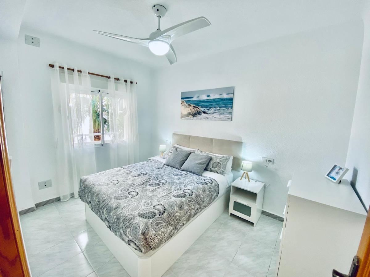 Amplio apartamento con vistas al mar, parking y wifi Alicante Exterior foto