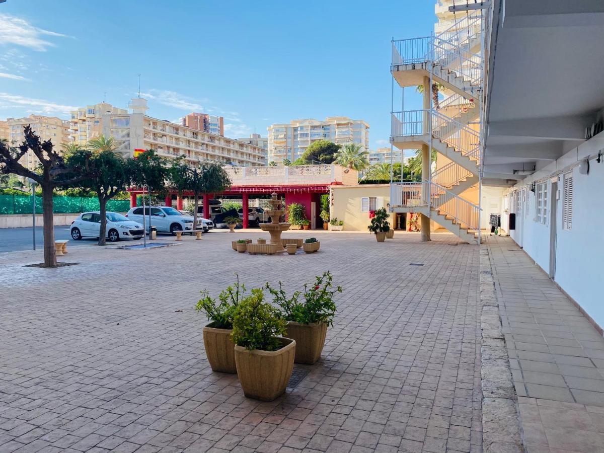 Amplio apartamento con vistas al mar, parking y wifi Alicante Exterior foto